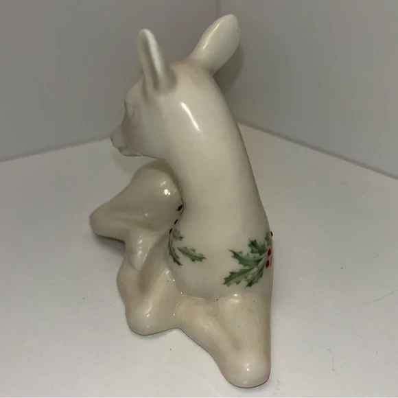 Lenox Holiday Deer porcelain figurine with holly & berry design around neck - Picture 3 of 7